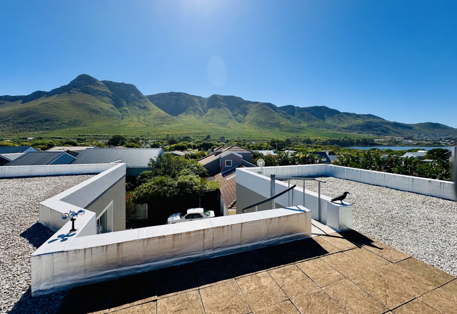 5 Bedroom Property for Sale in Vermont Western Cape